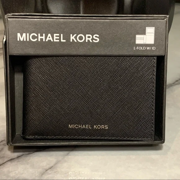 Michael kors andy wallet best sale